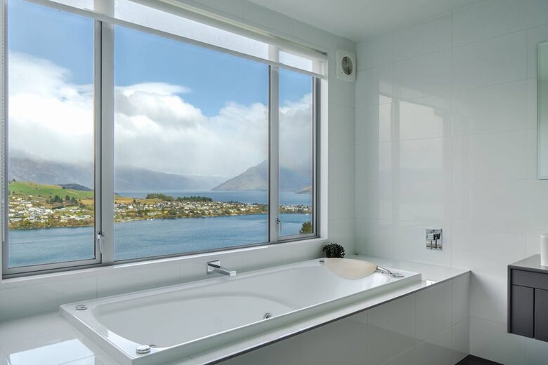 Elevated Alpine Residence Overlooking The Remarkables - Queenstown, New Zealand