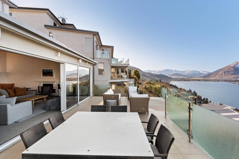 Elevated Alpine Residence Overlooking The Remarkables - Queenstown, New Zealand