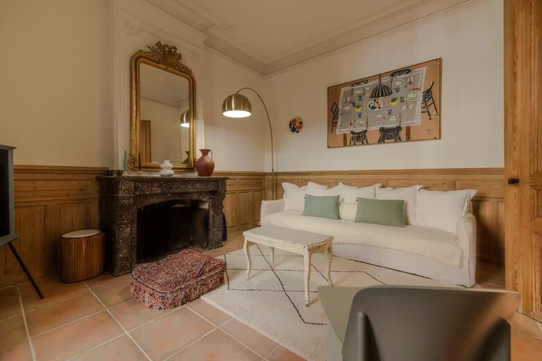 Historic French Winegrower's House Near Narbonne - Salles-d'Aude, France