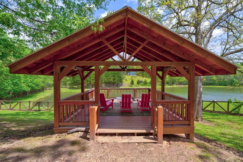 Morganton Mountain Event Retreat Near Blue Ridge - Morganton, Georgia