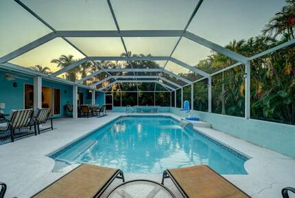 Holmes Beach Pool Retreat - Holmes Beach, Florida