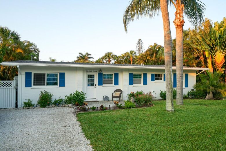 Holmes Beach Pool Retreat - Holmes Beach, Florida