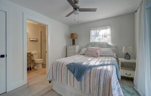 Anna Maria Island Pool Retreat - Holmes Beach, Florida