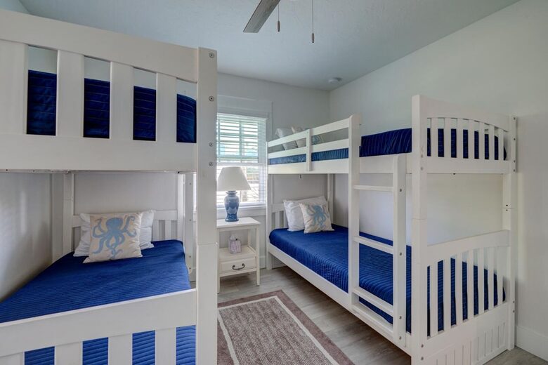 Holmes Beach Pool Retreat - Holmes Beach, Florida