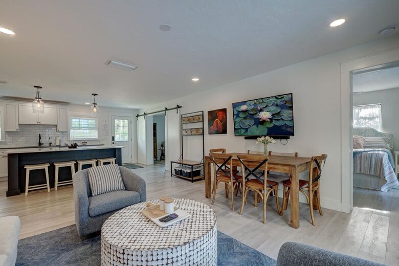 Holmes Beach Pool Retreat - Holmes Beach, Florida