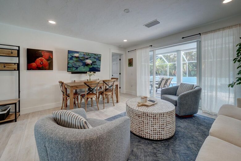 Holmes Beach Pool Retreat - Holmes Beach, Florida