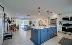 Anna Maria Island Pool Retreat - Holmes Beach, Florida
