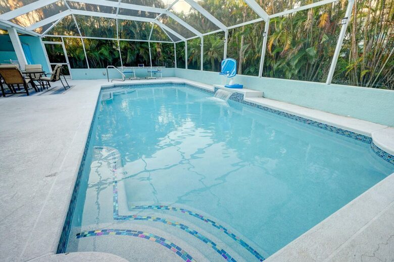 Holmes Beach Pool Retreat - Holmes Beach, Florida