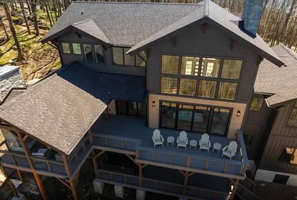Elevated Mountain Escape with Endless Blue Ridge Views - Banner Elk, North Carolina