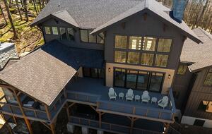 Elevated Mountain Escape with Endless Blue Ridge Views - Banner Elk, North Carolina