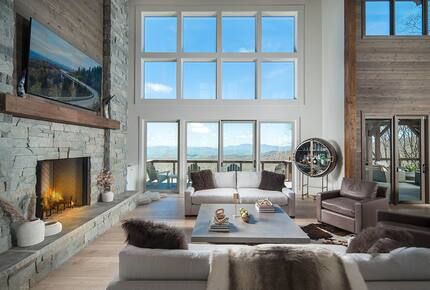 Elevated Mountain Escape with Endless Blue Ridge Views - Banner Elk, North Carolina