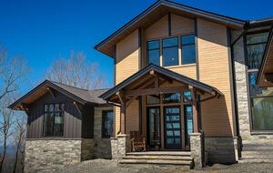Elevated Mountain Escape with Endless Blue Ridge Views - Banner Elk, North Carolina