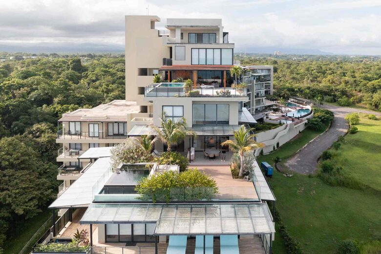 Punta Caelo Penthouse with Private Rooftop Pool - San Carlos District, Panama
