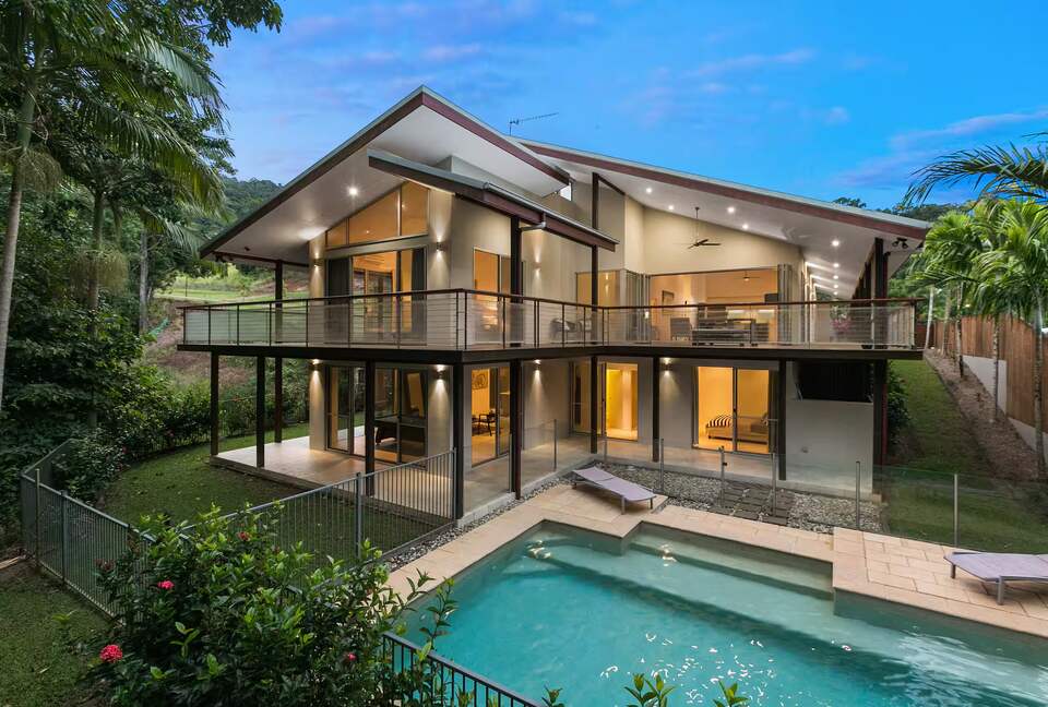 Red Peak Rainforest House - Cairns, Australia