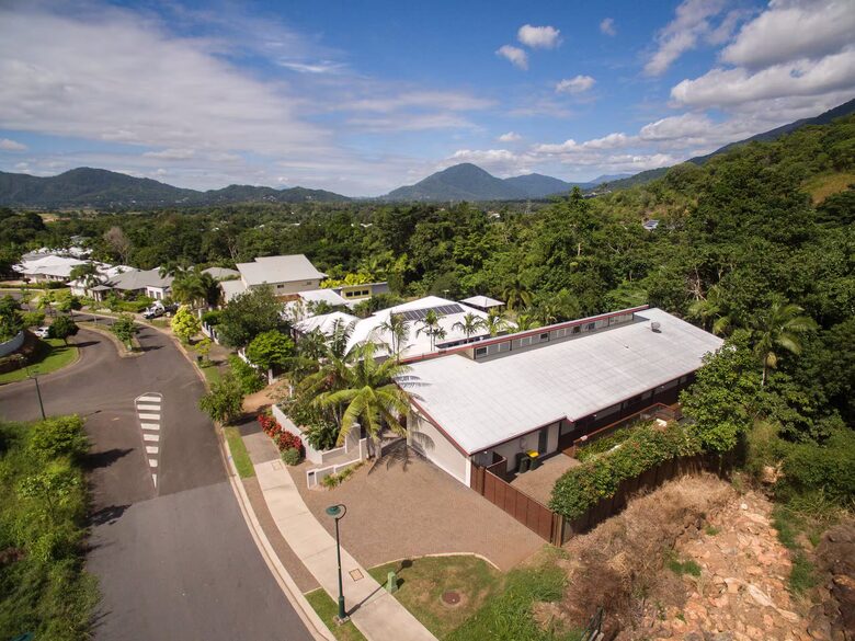 Red Peak Rainforest House - Cairns, Australia