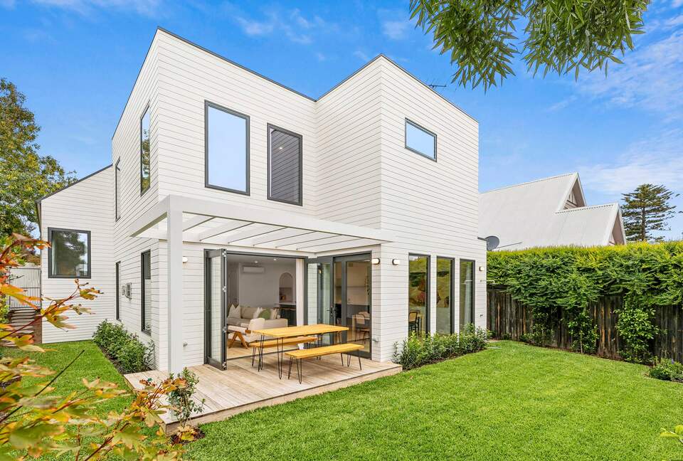 Luxury Beach House with Garden Oasis in Queenscliff - Queenscliff, Australia