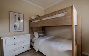 Tranquil Lake Munmorah Villa with Pool & Sauna - Lake Munmorah, Australia