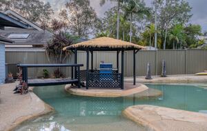 Tranquil Lake Munmorah Villa with Pool & Sauna - Lake Munmorah, Australia