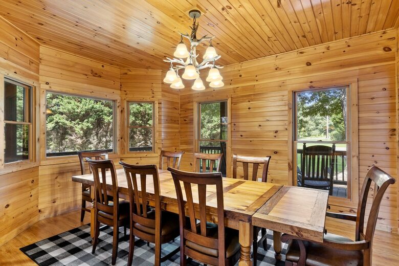 Morganton Mountain Event Retreat Near Blue Ridge - Morganton, Georgia