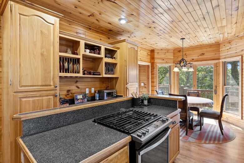 Morganton Mountain Event Retreat Near Blue Ridge - Morganton, Georgia