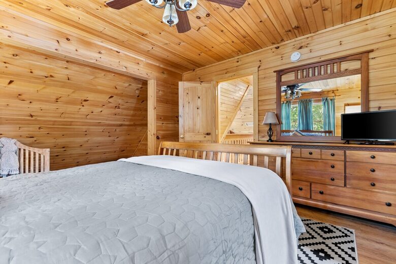 Morganton Mountain Event Retreat Near Blue Ridge - Morganton, Georgia