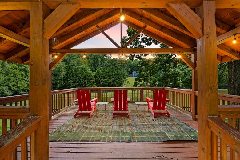Morganton Mountain Event Retreat Near Blue Ridge - Morganton, Georgia