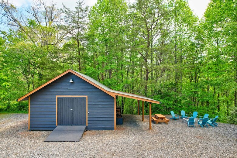 Morganton Mountain Event Retreat Near Blue Ridge - Morganton, Georgia
