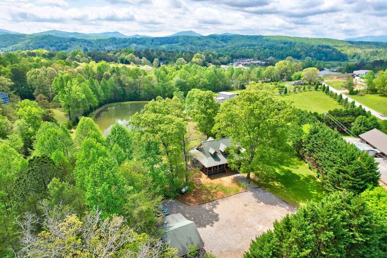 Morganton Mountain Event Retreat Near Blue Ridge - Morganton, Georgia