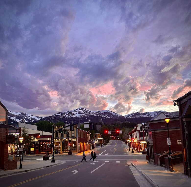 Trails End 408- Ski-In/Ski-Out - Breckenridge, Colorado