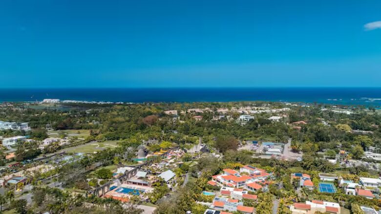 Dorado Penthouse with Golf and Lake Views - Dorado, Puerto Rico