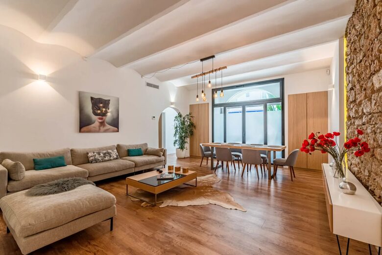 Loft Bone - Cannes, France