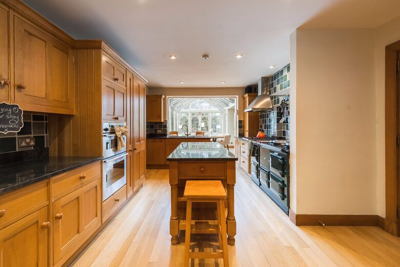 Period Country House with Valley Views - Stockport, Disley, United Kingdom