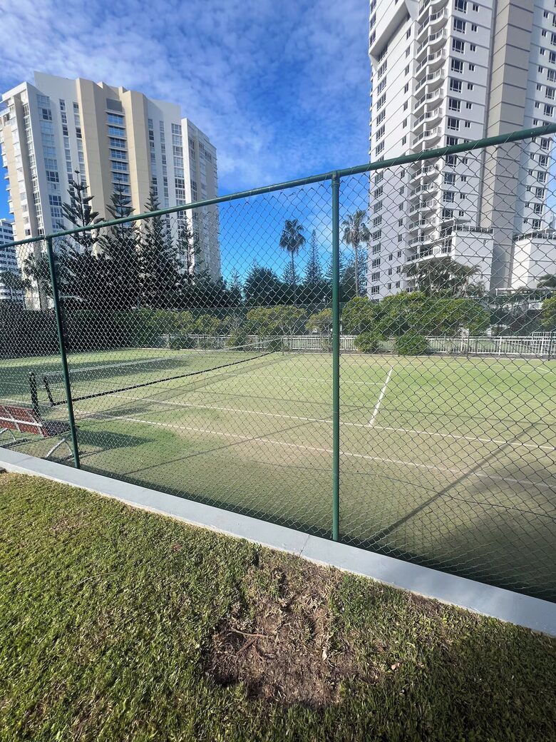 Main Beach Coastal Residence - Gold Coast, Australia