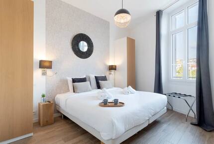 Blue Corner – An Elegant One-Bedroom Apartment in the Heart of Cannes - Cannes, France