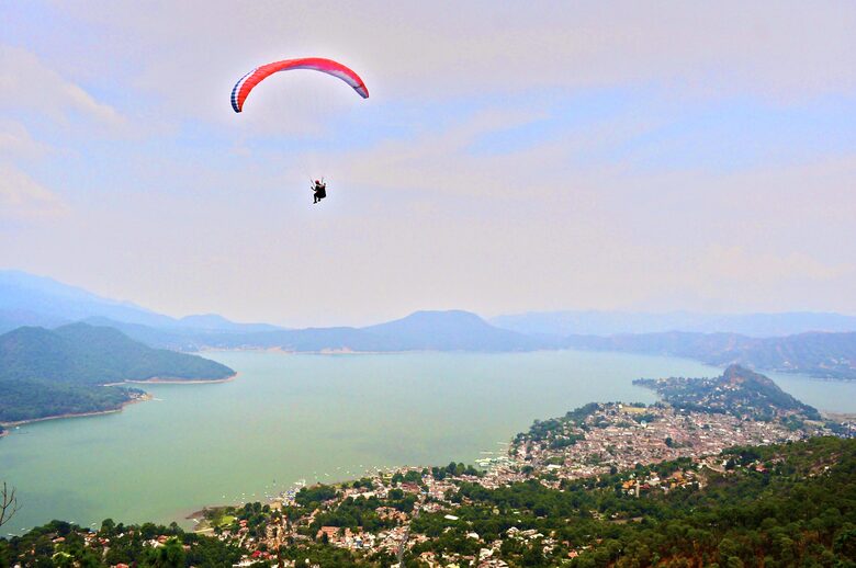La Peña Rock House - Valle de Bravo, Mexico