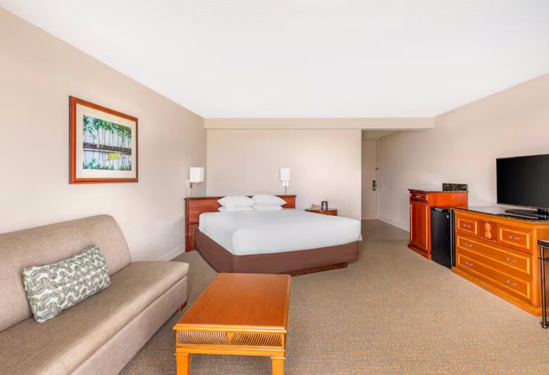Hilton Club Ocean Tower Waikoloa Village | One Bedroom Ocean View - Waikoloa, Hawaii