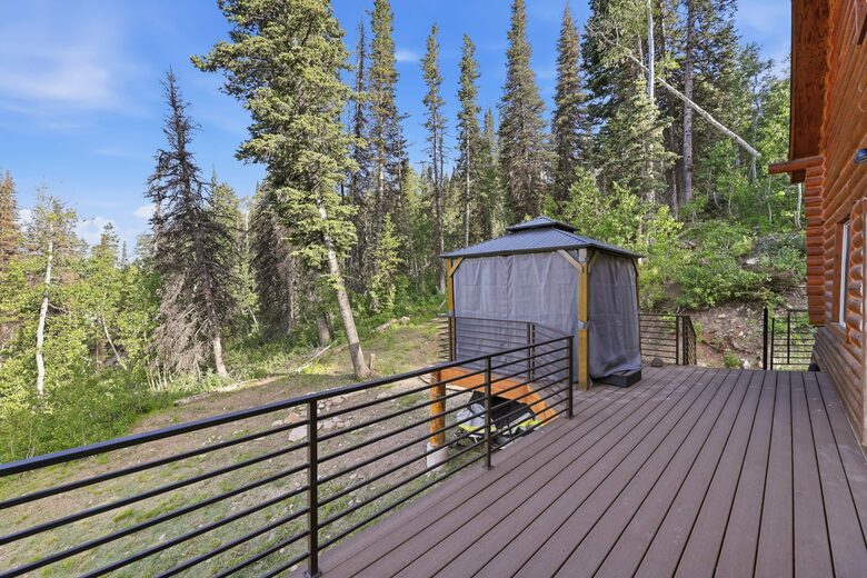 Tollgate Canyon Cabin with Hot Tub & Steam Room - Coalville, Utah