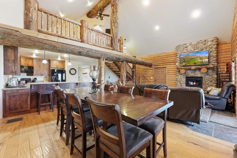 Tollgate Canyon Cabin with Hot Tub & Steam Room - Coalville, Utah