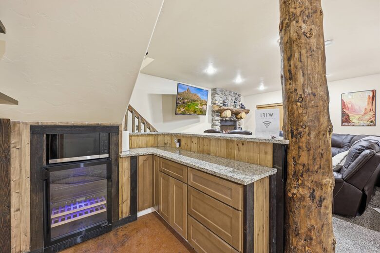 Tollgate Canyon Cabin with Hot Tub & Steam Room - Coalville, Utah