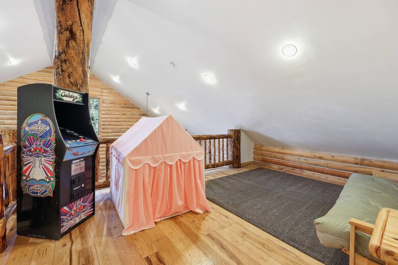 Tollgate Canyon Cabin with Hot Tub & Steam Room - Coalville, Utah