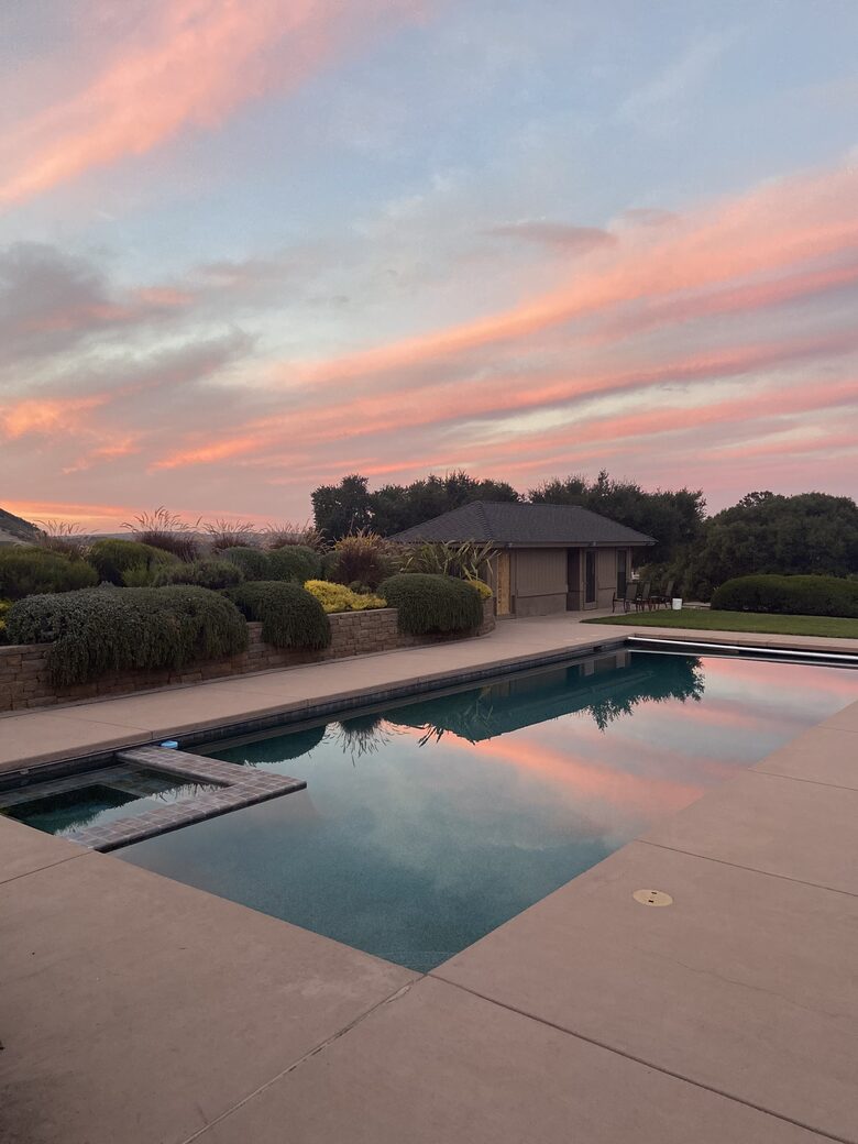 Mid-Century Retreat Above Carmel Valley - Salinas, California