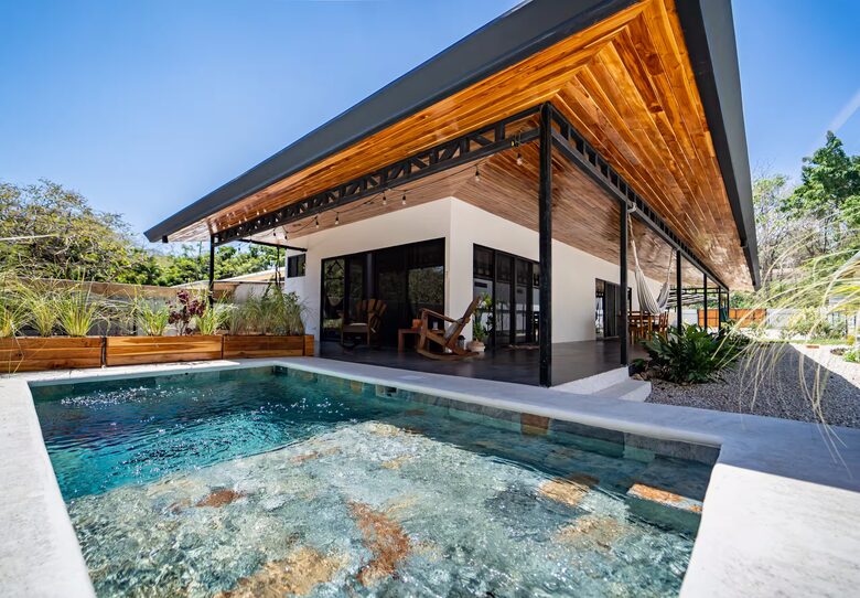 Jungle Pool Home Near Playa Sámara - Playa Samara, Costa Rica