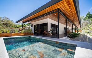 Jungle Pool Home Near Playa Sámara - Playa Samara, Costa Rica