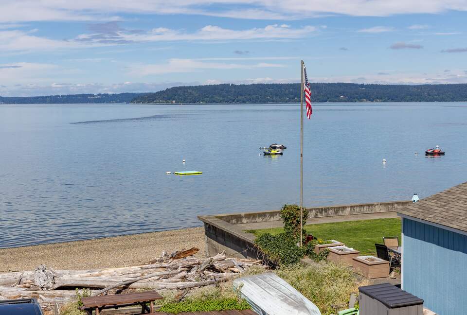 Tacoma Beachfront Home - Tacoma, Washington