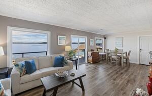 Tacoma Beachfront Home - Tacoma, Washington