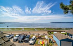 Tacoma Beachfront Home - Tacoma, Washington