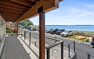 Tacoma Beachfront Home - Tacoma, Washington