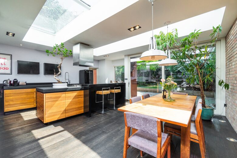 Elegant Dublin Residence with Private Garden Retreat - Dublin, Ireland