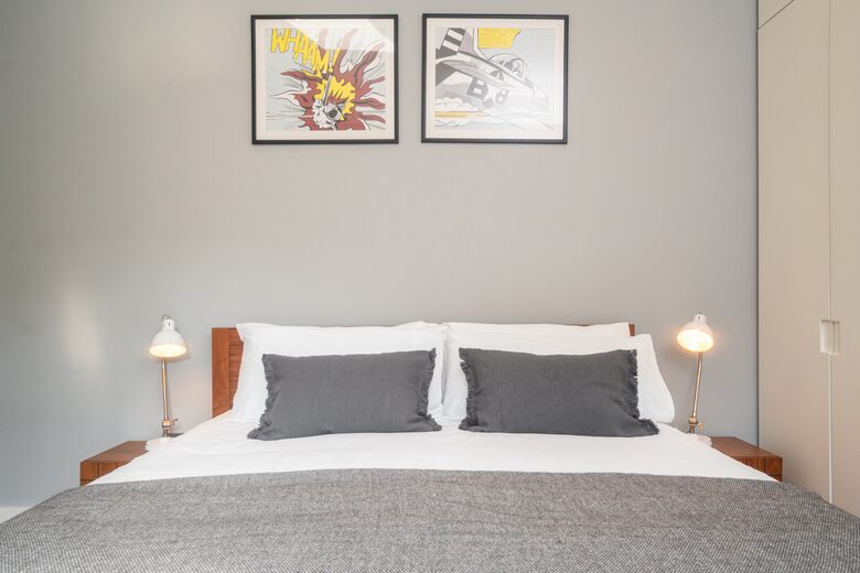Elegant Dublin Residence with Private Garden Retreat - Dublin, Ireland