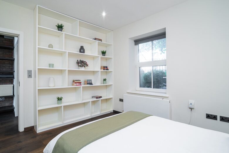 Elegant Dublin Residence with Private Garden Retreat - Dublin, Ireland